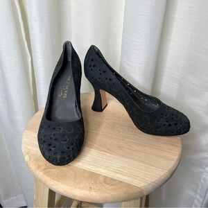 Marchez Vous grey laser cut leaf heels